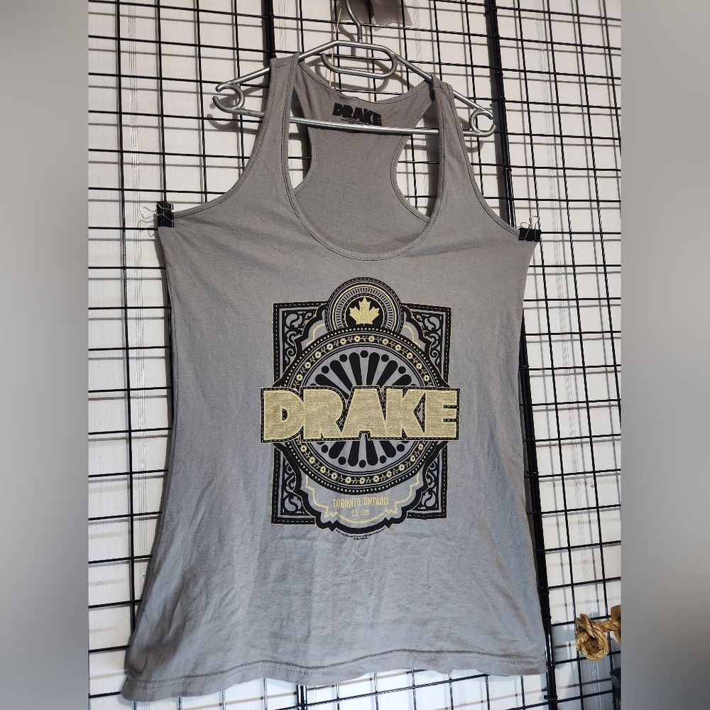 DRAKEMaple Leaf Womens Tank Size X X LARGE 2011